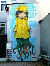 Bild 13: Fertig gestelltes Wandbild mit dem Titel "Krakenmädchen aus dem Norden" (Foto Chris Baudy, 14.05.22)