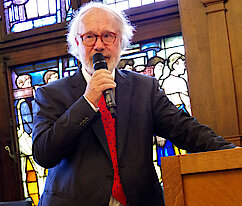 Moderator Jürgen Marek (Foto Gisela Baudy)