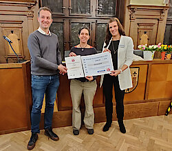 V.l.n.r.: Robert Timmann, Julia Marschall, Jacqueline Birkner (Foto Gisela Baudy)