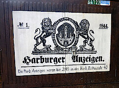Bild 5: Historisches Anzeigenblatt der Harburger Anzeigen und Nachrichten (HAN) (Foto Gisela Baudy)
